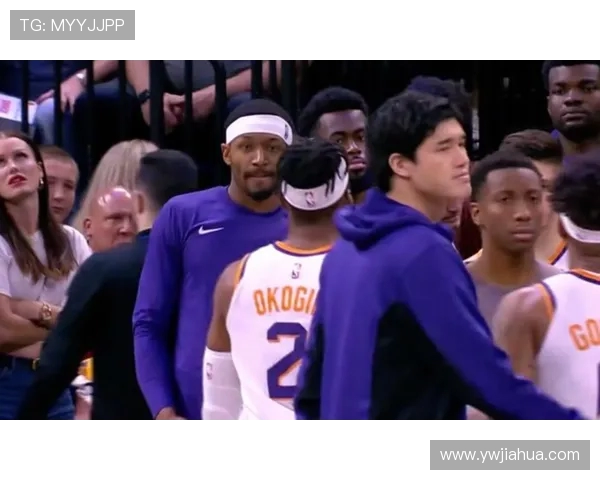 火箭队与雷霆队第五场比赛的关键时刻解析